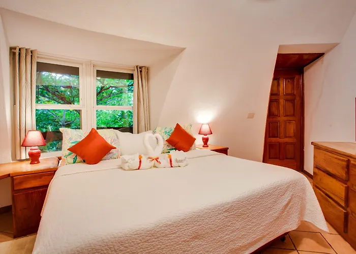 Hotel Xanadu Island